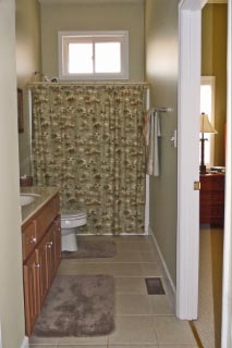 Upper Level Second Bathroom
